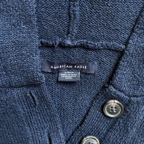 Hooded Sweater - Picture 4 of 7